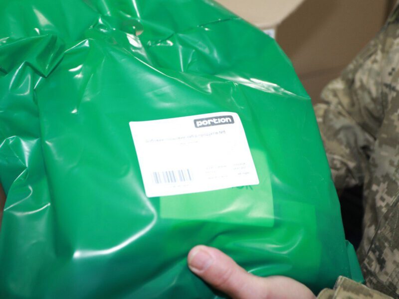 Добровольцям ДФТГ, що прикривають небо над Кременчуком, міський голова передав 500 сухпаїв