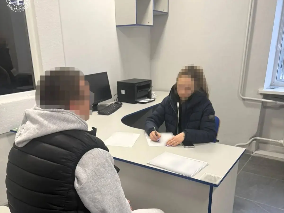 На Полтавщині 12-річна дівчина народила після зґвалтування