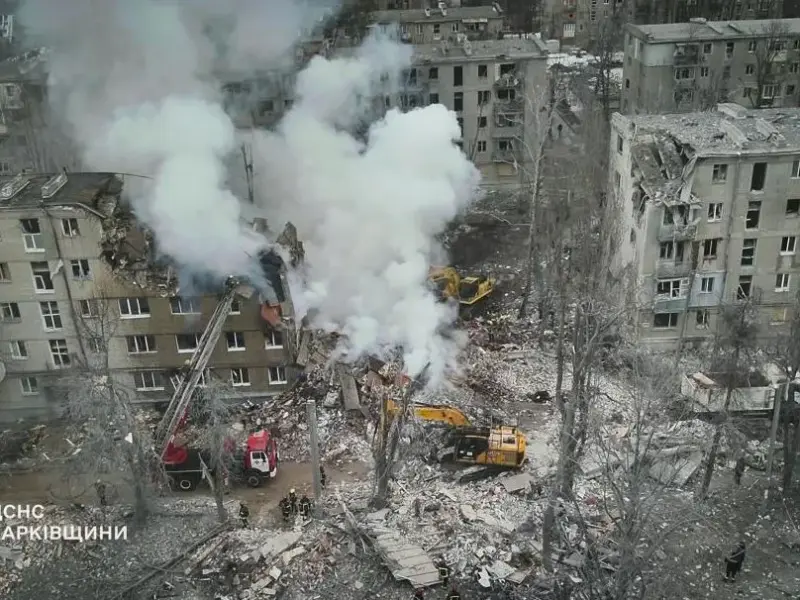 Рятувальники з Полтавщини допомагали розбирати завали після удару по Харкову