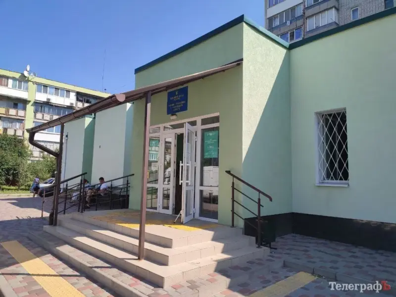 Пенсії особам з інвалідністю у березні перерахували: які їх мінімальні розміри для різних категорій пенсіонерів