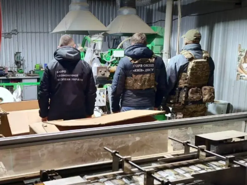 Суд знову арештував обладнання «Кремінь Табако» у справі про незаконне виробництво сигарет