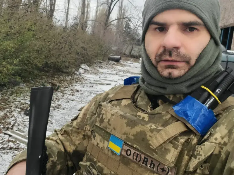 Десантник з Кременчука щиро подякував за допомогу в ремонті автівки: він на ній виїжджає на фронт <img src="https://www.telegraf.in.ua/wp-content/uploads/2026/03/video.svg" alt="" class="feed-icon" style="width: 20px; height: 20px; vertical-align: middle;" />