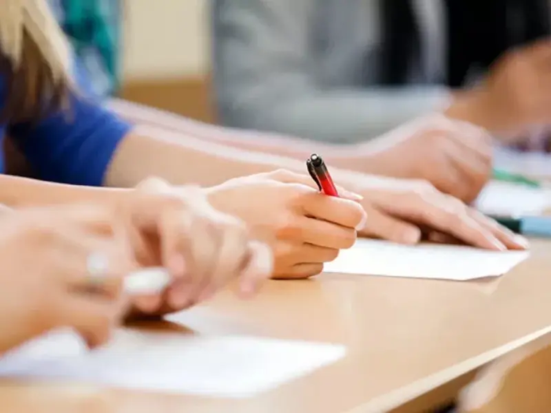 Хто може вступити до українських вишів без НМТ і за квотою: що потрібно знати молоді з ТОТ