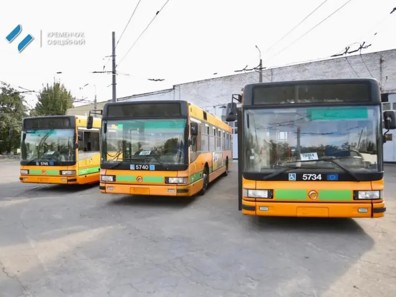 Кременчуцькому тролейбусному управлінню передали три автобуси від італійських партнерів