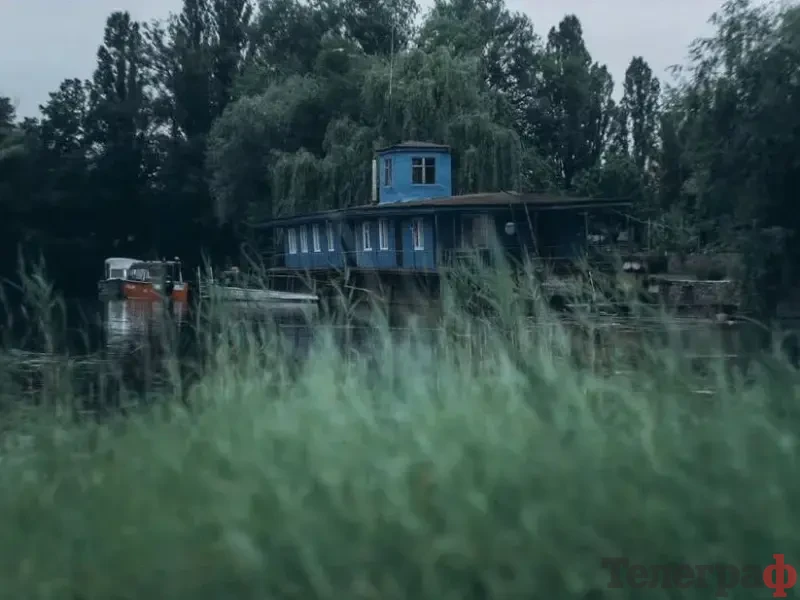 Старий дебаркадер у Кременчуці поріжуть на металолом