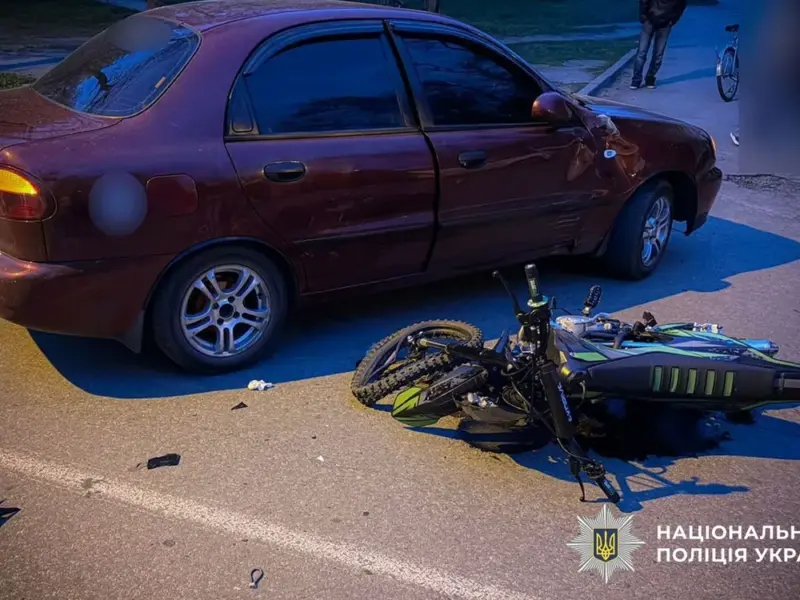 У Кременчуці в аварії травмувався неповнолітній мотоцикліст