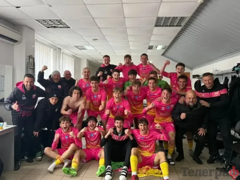 І собі, і прихильникам юнаки СК «Полтава» зробили розкішний пасхальний подарунок