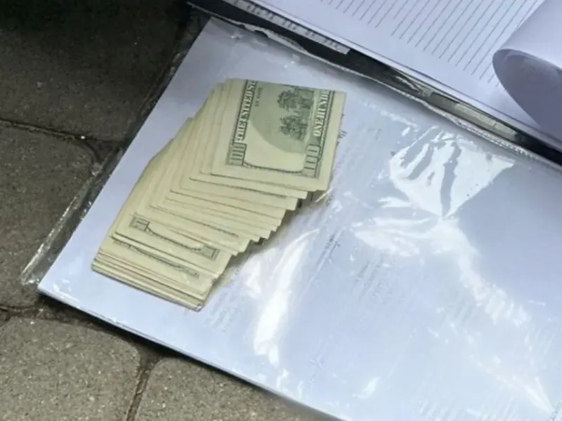 <span class="custom-bold">У Полтаві адвокатка за 23 тисяч доларів обіцяла уникнути призову від мобілізації</span>