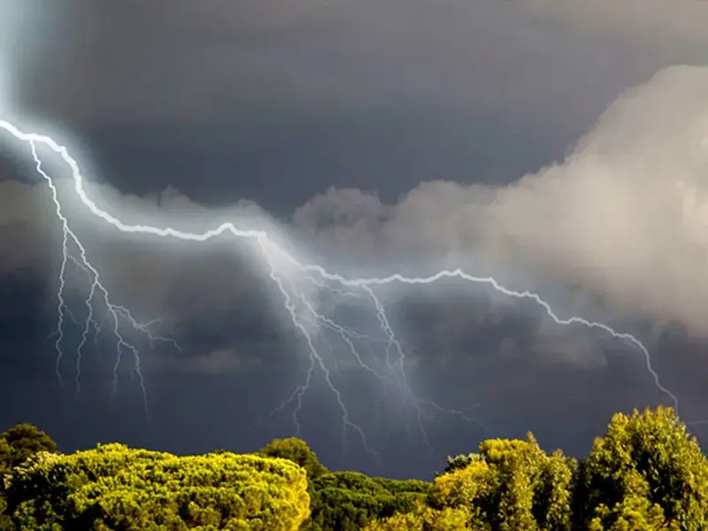 У «Полтаваобленерго» попередили про небезпеку через погіршення погодних умов