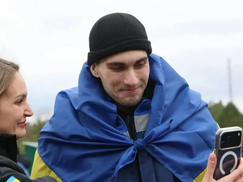 З полону повернулися 182 українці: обмін напередодні Великодня