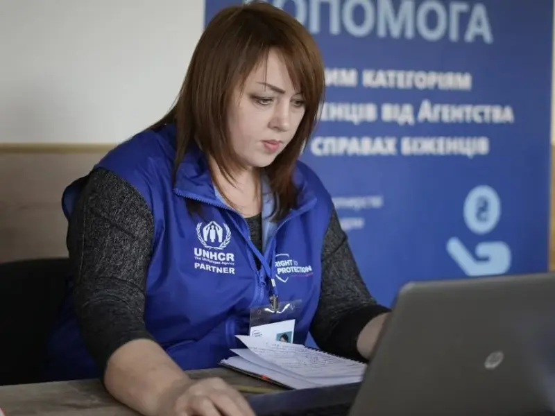 ВПО та біженці, які повернулись в Україну з-за кордону, можуть отримати допомогу на проживання