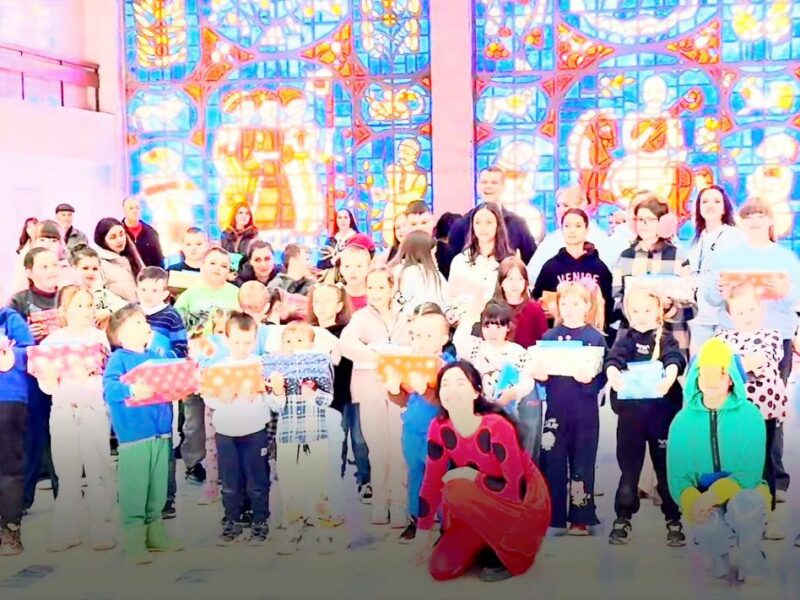 У Кременчуці для дітей захисників провели великоднє свято <img src="https://www.telegraf.in.ua/wp-content/uploads/2026/03/video.svg" alt="" class="feed-icon" style="width: 20px; height: 20px; vertical-align: middle;" />