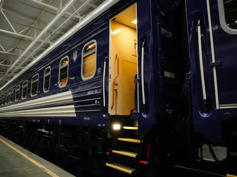 Укрзалізниця отримала нові вагони з Кременчука: відзавтра вже в рейсах