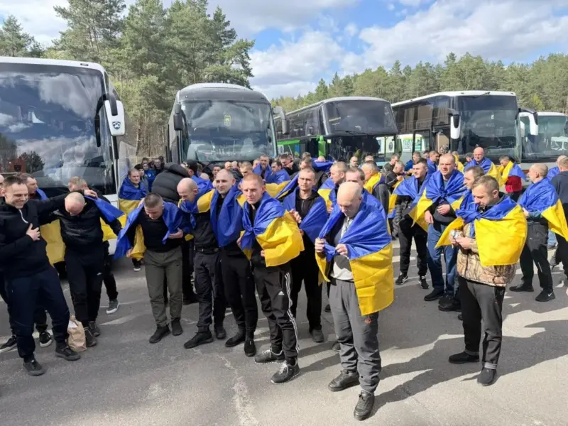 <span class="custom-bold">З полону повертаються 193 українські військові</span>