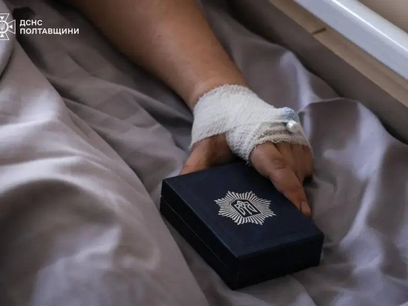 Після удару по Полтавщині 15 рятувальників досі лікуються, двоє — у тяжкому стані