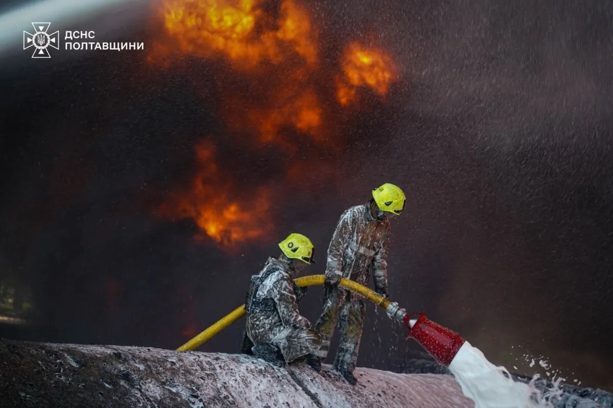 У Миргородському районі після атаки дронів пошкоджені резервуари з нафтопродуктами
