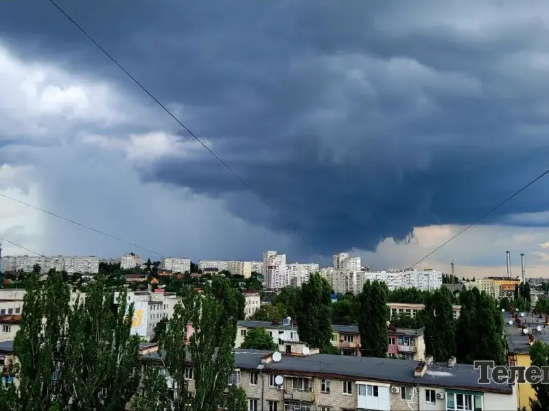 На Полтавщині оголосили жовтий рівень небезпеки через грози