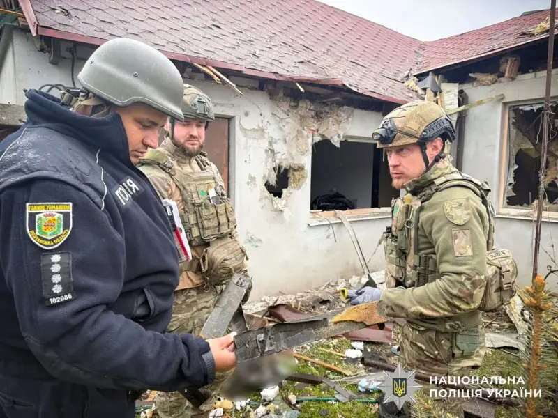 <span class="custom-bold">Після нічної атаки на Кременчуччині знайшли нерозірвані касетні боєприпаси</span> <img src="https://www.telegraf.in.ua/wp-content/uploads/2026/03/gallery.svg" alt="" class="feed-icon" style="width: 20px; height: 20px; vertical-align: middle;" />