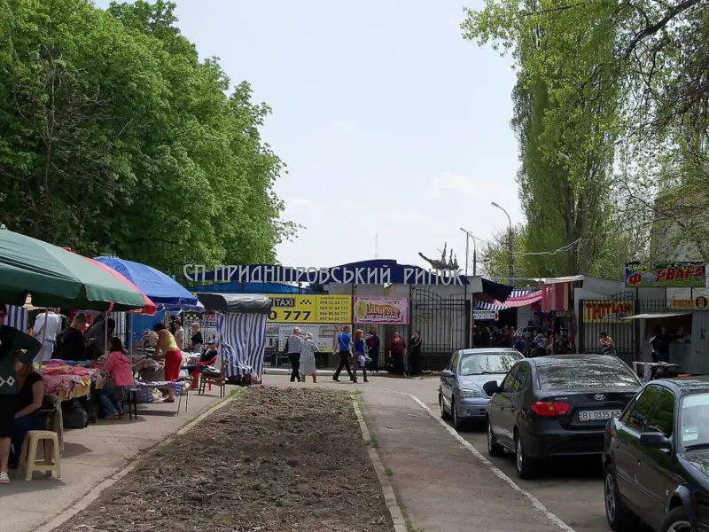 Землю під Придніпровським ринком у Кременчуці передали в оренду майже на пів століття