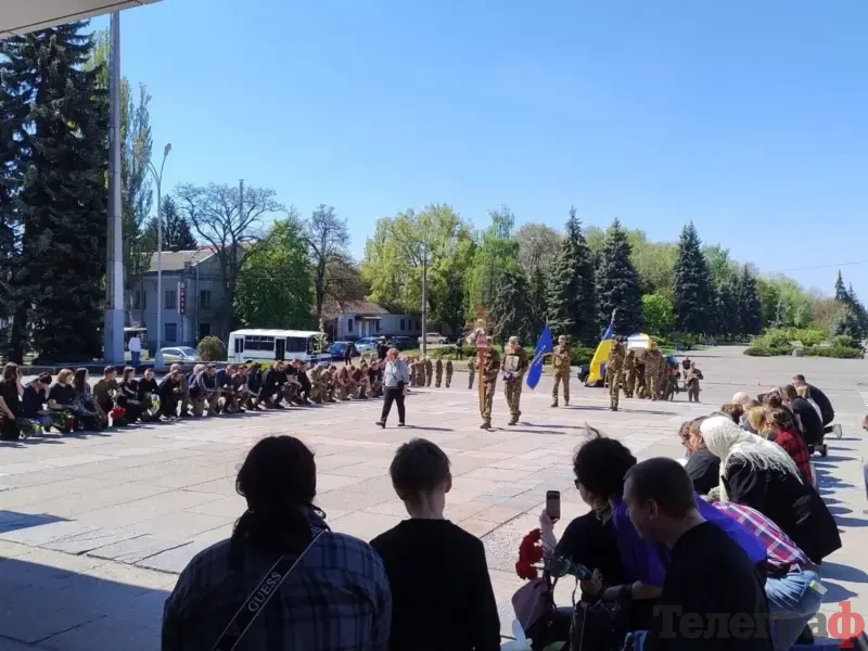 <span class="custom-bold">Україна втратила героя: у Кременчуці попрощадися з полеглим нацгвардійцем Віталієм Стасюком</span> <img src="https://www.telegraf.in.ua/wp-content/uploads/2026/03/gallery.svg" alt="" class="feed-icon" style="width: 20px; height: 20px; vertical-align: middle;" /> <img src="https://www.telegraf.in.ua/wp-content/uploads/2026/03/video.svg" alt="" class="feed-icon" style="width: 20px; height: 20px; vertical-align: middle;" />