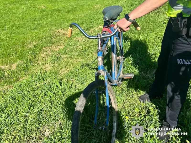 На Миргородщині вантажівка MAN збила велосипедиста: чоловік помер у лікарні
