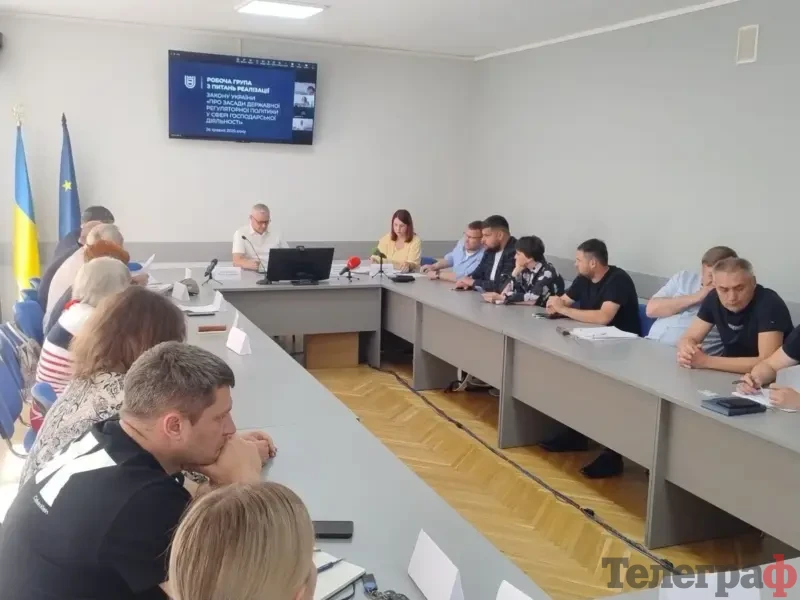 <span class="custom-bold">У Кременчуці сперечаються через нові тарифи на проїзд: маршрутки — по 25, тролейбуси — по 20 грн</span>