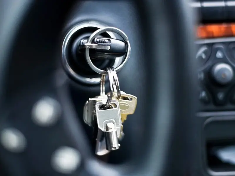 Двоє жителів Полтавщини з інвалідністю отримали автомобілі у власність