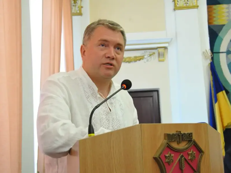 Справу про «відрядження» до Португалії закрили: депутата Полтавської облради Бєлоножка звільнили від відповідальності