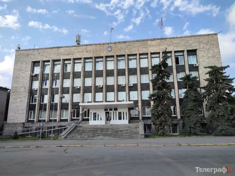 <span class="custom-bold">В ОВА пояснили, навіщо начальнику Кременчуцької РВА третя заступниця</span> <img src="https://www.telegraf.in.ua/wp-content/uploads/2026/03/video.svg" alt="" class="feed-icon" style="width: 20px; height: 20px; vertical-align: middle;" />