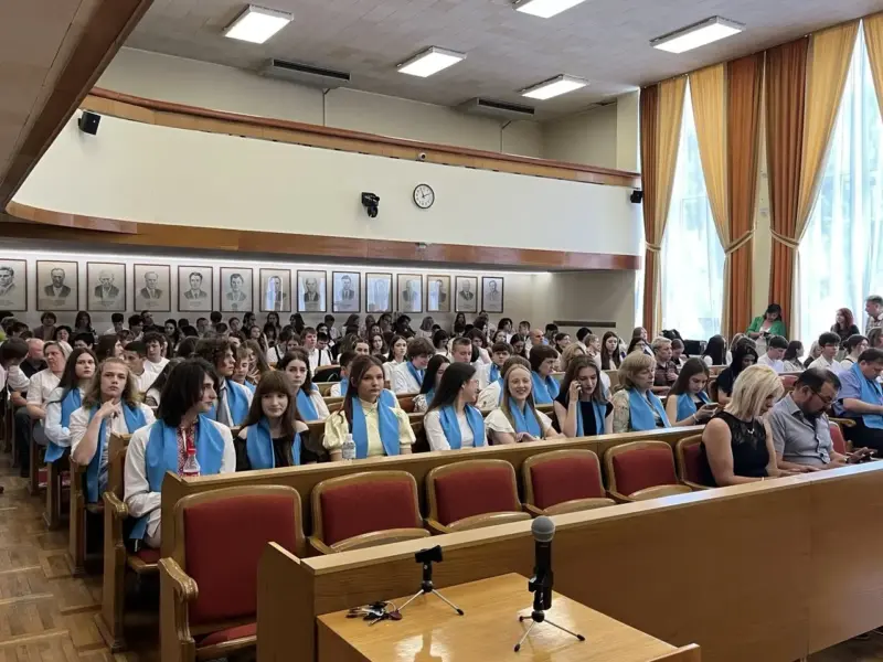 <span class="custom-bold">У Кременчуці нагородили переможців всеукраїнських олімпіад та конкурсу МАН</span> <img src="https://www.telegraf.in.ua/wp-content/uploads/2026/03/gallery.svg" alt="" class="feed-icon" style="width: 20px; height: 20px; vertical-align: middle;" />