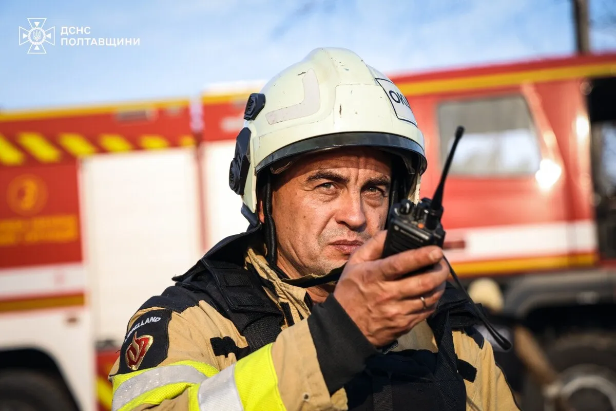 Рятувальники ліквідовують наслідки нічної атаки на Полтавщину