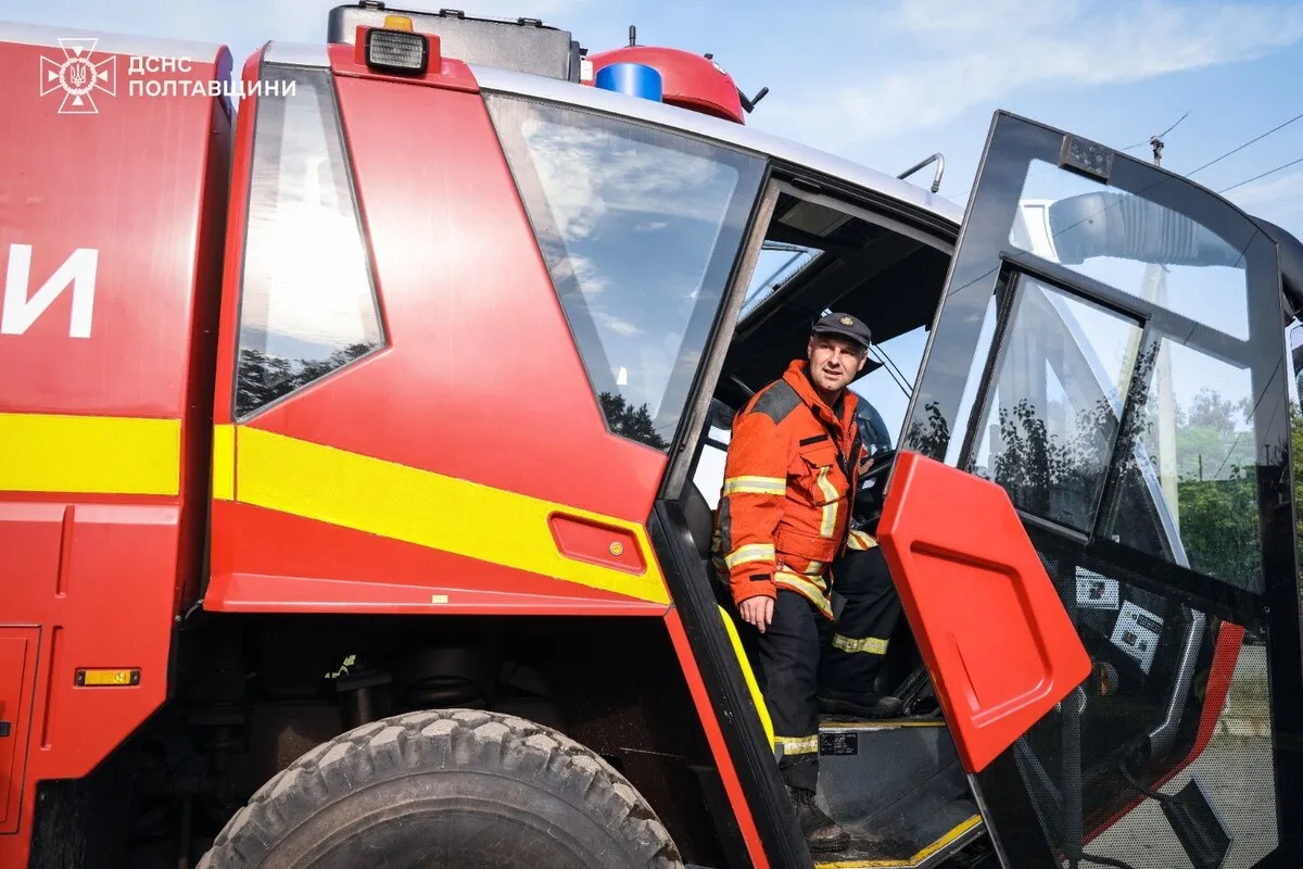 Рятувальники ліквідовують наслідки нічної атаки на Полтавщину