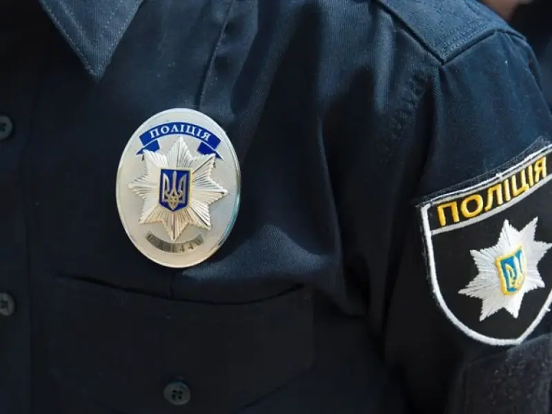 У Полтаві експоліціянтку оштрафували за неподання декларації після звільнення