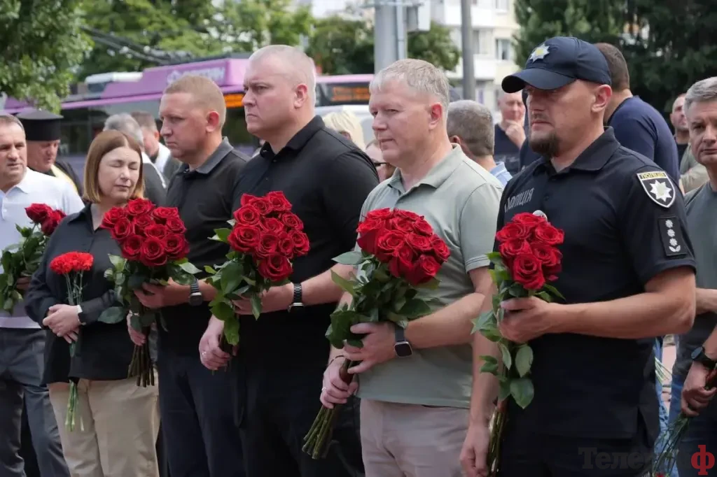 Дяківнич і Малецький на річниці теракту в Амсторі Кременчук 2026 (29)