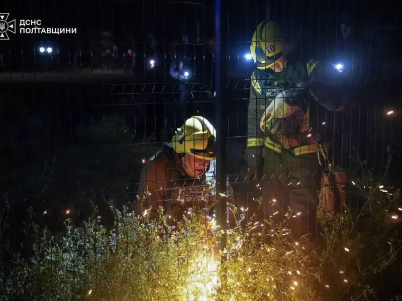 Вночі росіяни атакували Полтавщину: загинула людина, загорілися склади «Нової пошти»
