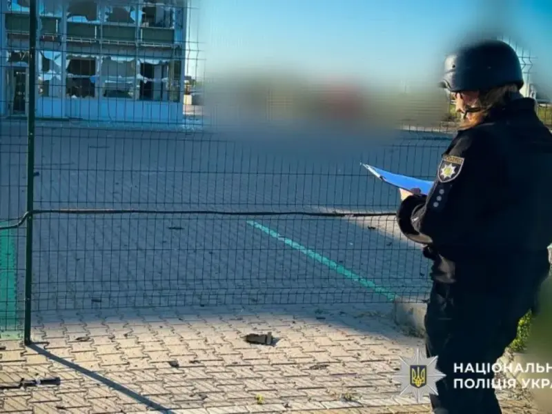 <span class="custom-bold">На Полтавщині поліція та СБУ документують наслідки російської атаки, унаслідок якої загинула людина</span>