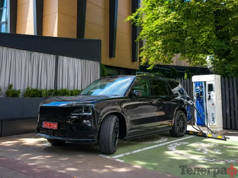 Власники елітних автівок на Полтавщині сплатили 5,4 млн грн податку