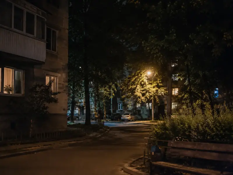 Нічний конфлікт у центрі Кременчука: через крики чоловіка мешканці викликали поліцію