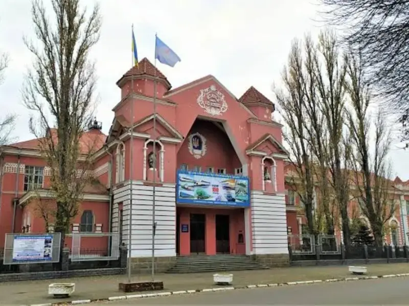 Полтавська облрада не рекомендує брати на баланс Палац культури КВБЗ у Кременчуці