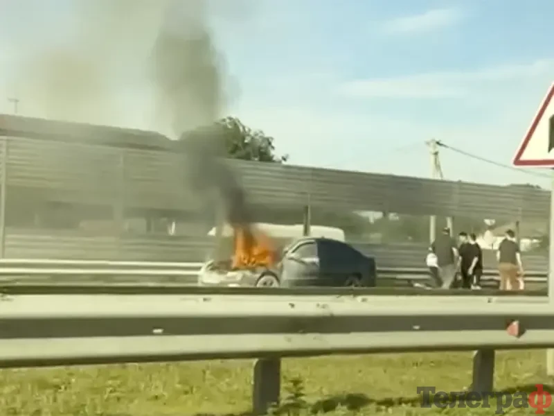 На Полтавщині загорівся автомобіль