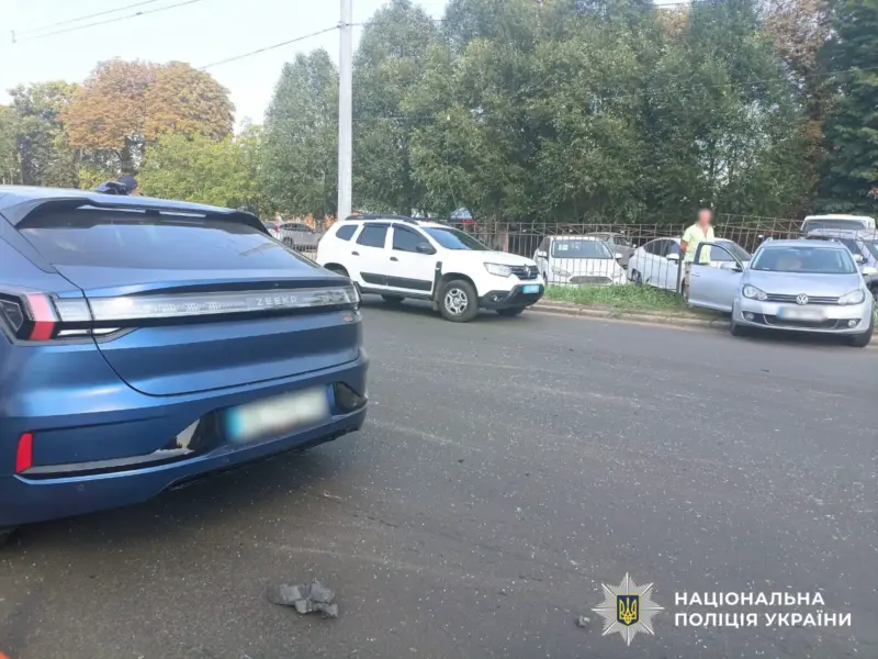 У Полтаві зіткнулися дві автівки: одна людина постраждала