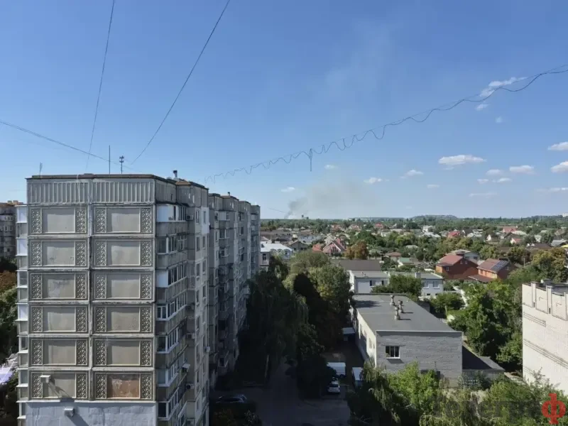 У Піщаному пожежа: на місці працюють рятувальники <img src="https://www.telegraf.in.ua/wp-content/uploads/2026/03/gallery.svg" alt="" class="feed-icon" style="width: 20px; height: 20px; vertical-align: middle;" />