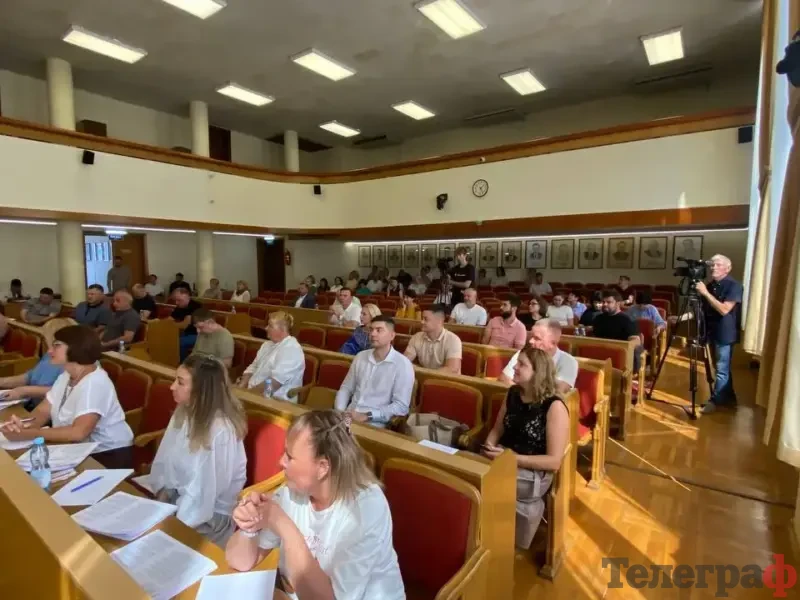 49 років оренди: у Кременчуці депутати залишили комунальне приміщення молодіжній організації