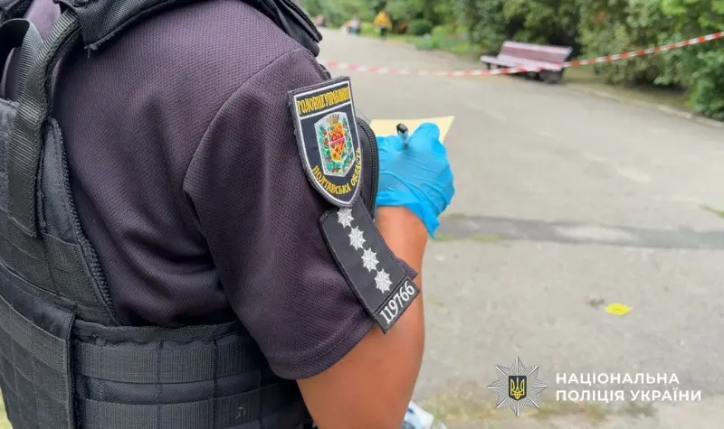 У Лубнах чоловік стріляв у поліціянтів: одного правоохоронця поранили