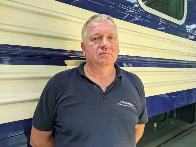 «Робимо як для себе»: працівник КВБЗ Андрій Золотаревський відзначив 20-річчя роботи на підприємстві