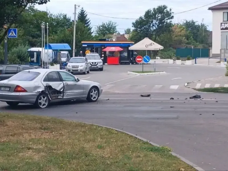 Зранку у Кременчуці на Козацькій сталася ДТП — соцмережі <img src="https://www.telegraf.in.ua/wp-content/uploads/2026/03/video.svg" alt="" class="feed-icon" style="width: 20px; height: 20px; vertical-align: middle;" />