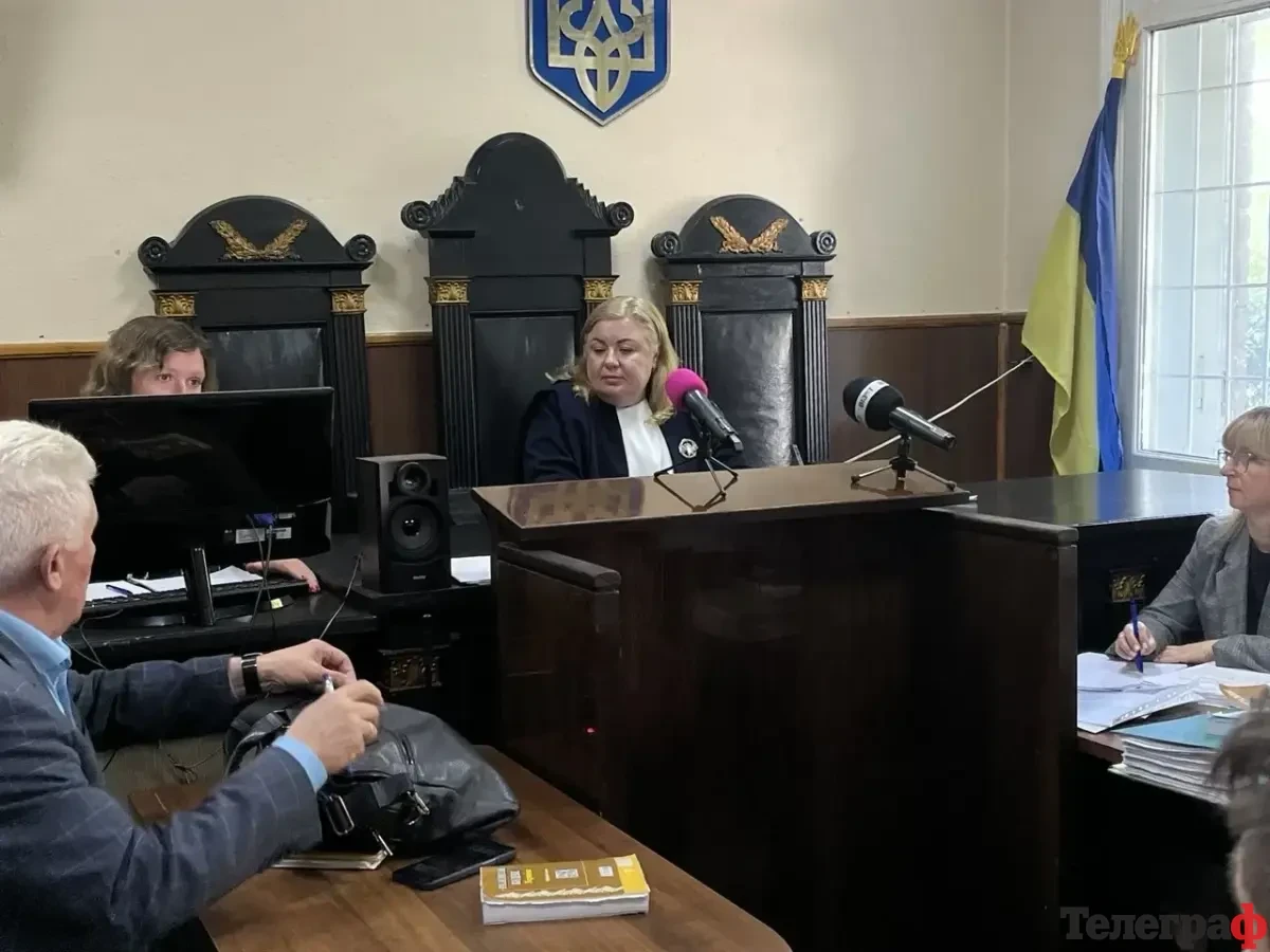 «Собачку вітром здувало» і «вітру не було»: у Кременчуці допитали свідків у справі про загибель дитини в садочку