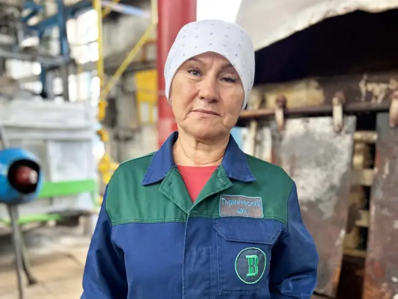 Марина Голобородько — єдина жінка серед нагрівальників металу на КВБЗ