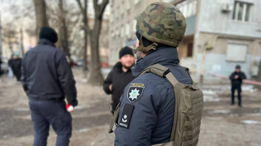 За 1500 гривень передав фото військової техніки: на Полтавщині військового підозрюють у держзраді