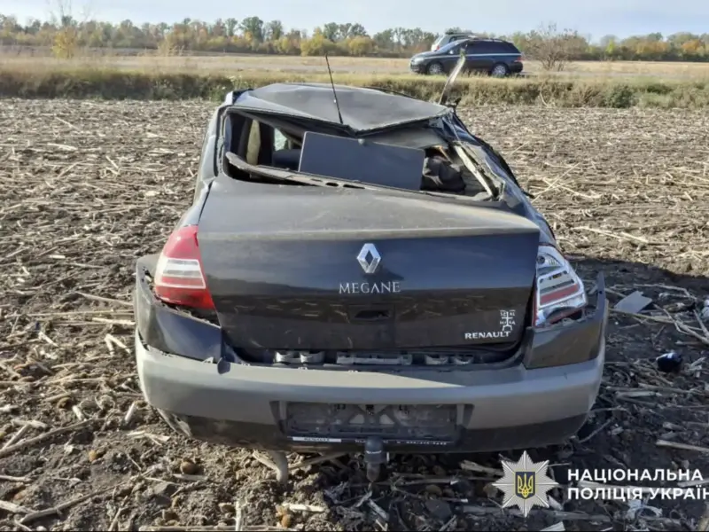 На Полтавщині перекинувся Renault Megane: водія у важкому стані госпіталізували